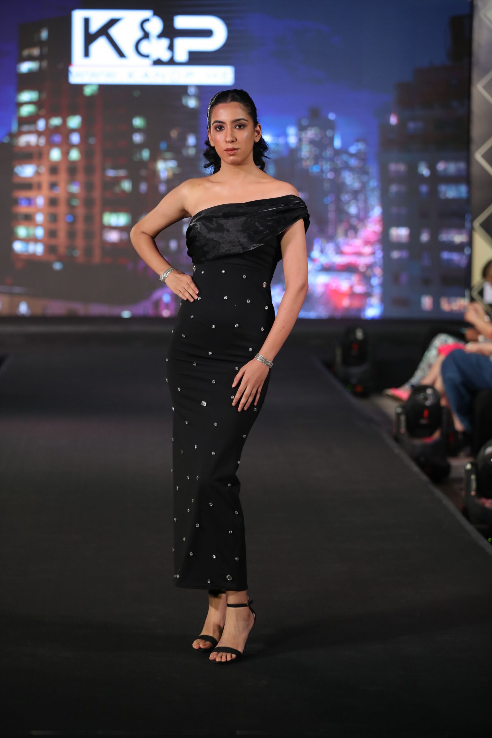 Elegant One ELEGANT ONE SHOULDER BLACK EVENING DRESS