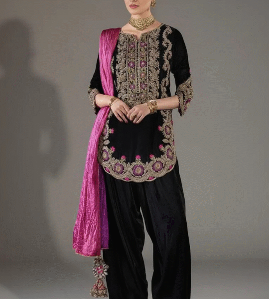 Luxury Velvet Farshi Salwar Suit – Winter Collection