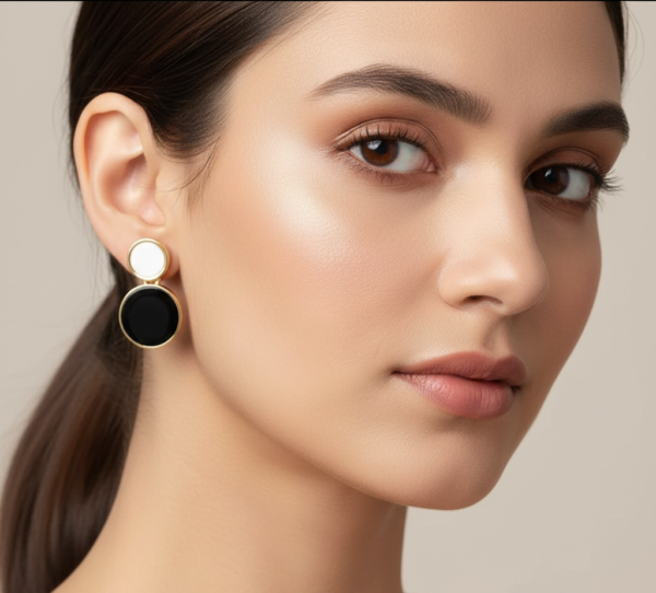 Contrast Color Drop Earrings – Silver Needle Round Design