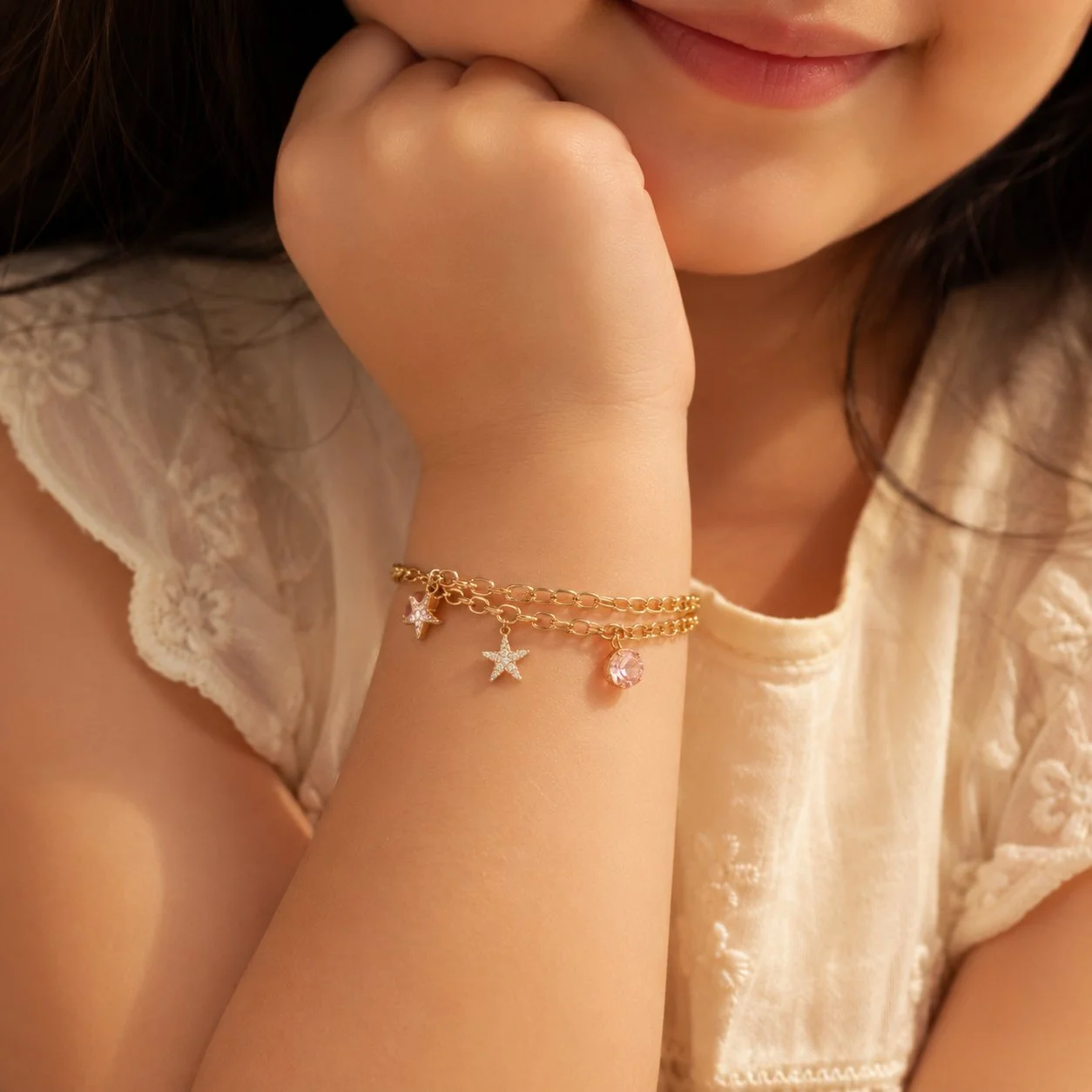 Adjustable chain for a comfortable fit